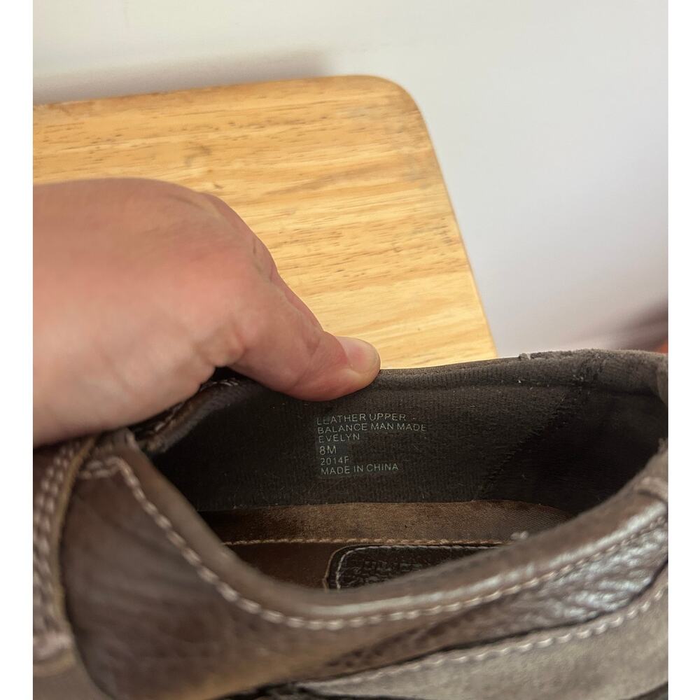 Earth Origins Evelyn Brown Leather Strap Loafers Women’s Size 8 - Picture 9 of 9